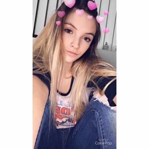 Meet your Posher, Lorelye